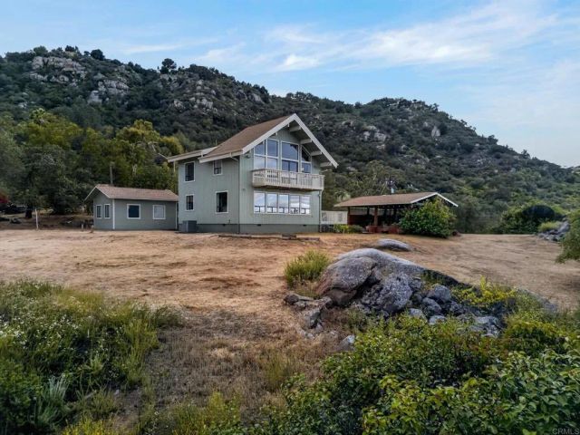 14621 Woods Valley Road, Valley Center, CA 92082