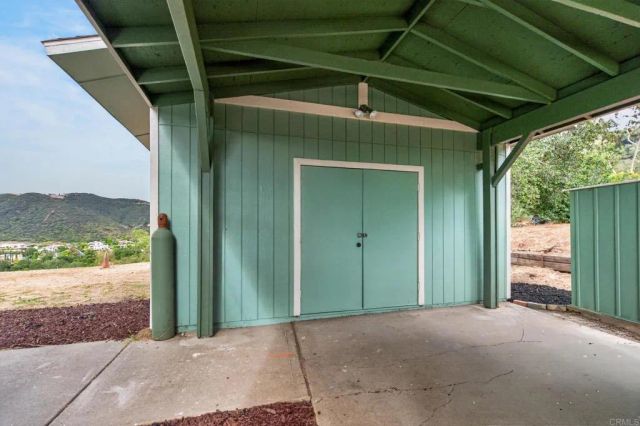 14621 Woods Valley Road, Valley Center, CA 92082