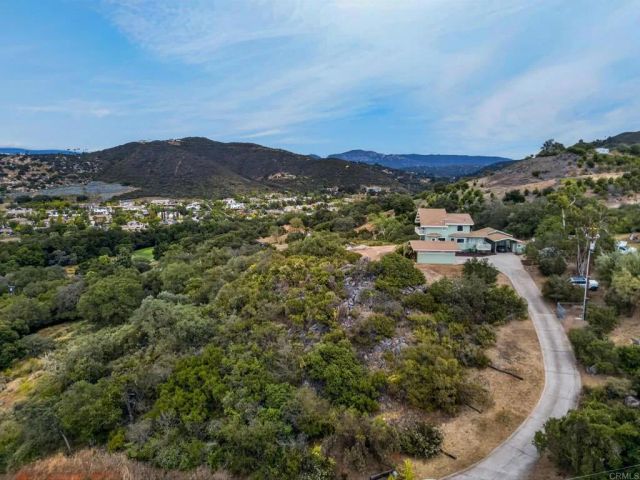 14621 Woods Valley Road, Valley Center, CA 92082