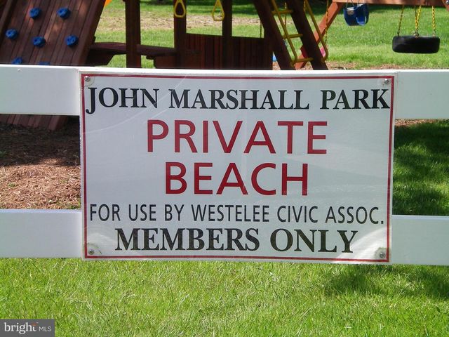 1209 JOHNSON DR, Shady Side, MD 20764