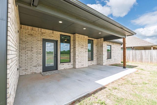 219 Outlander Way, Shawnee, OK 74804