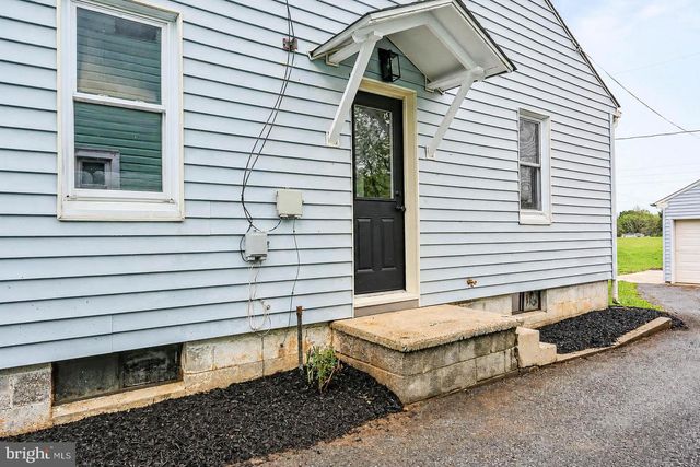 179 N WOLF ST, Manheim, PA 17545