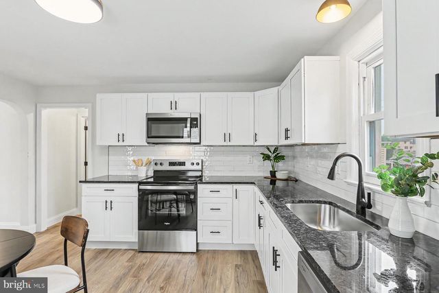 179 N WOLF ST, Manheim, PA 17545