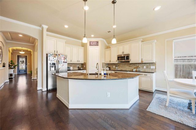 931 Abelia Avenue, Richmond, TX 77406