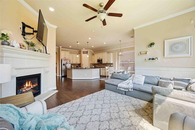 931 Abelia Avenue, Richmond, TX 77406