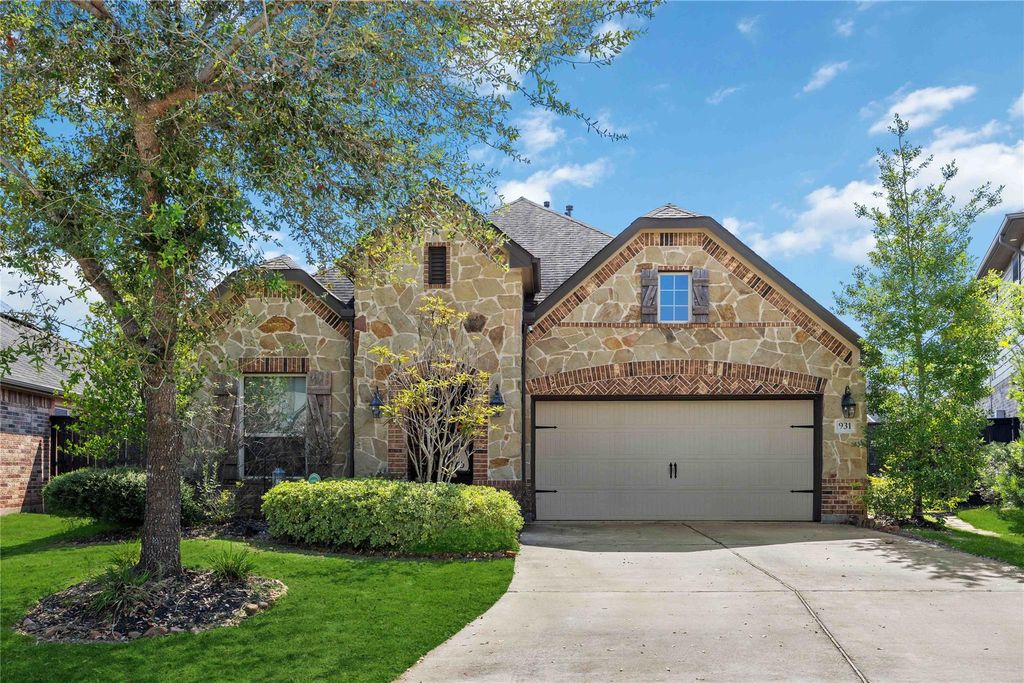 931 Abelia Avenue, Richmond, TX 77406