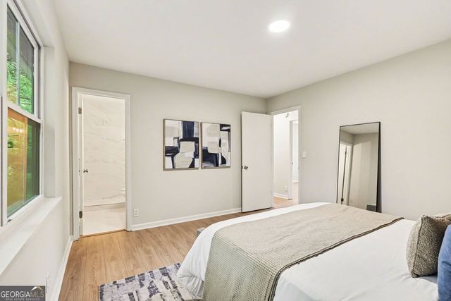 2546 Candler Woods Drive, Decatur, GA 30032