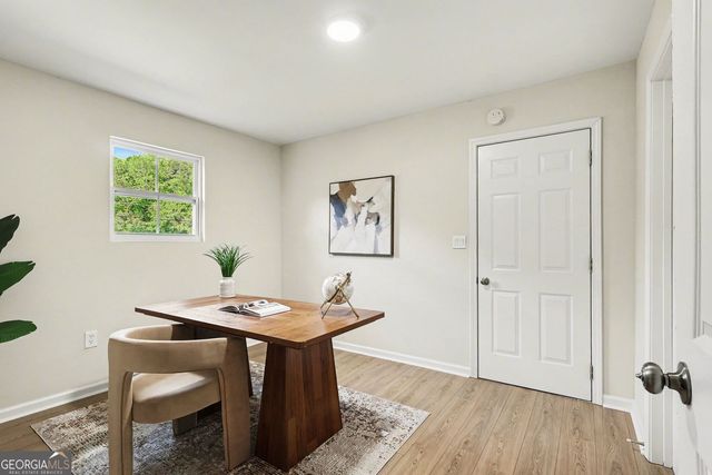 2546 Candler Woods Drive, Decatur, GA 30032