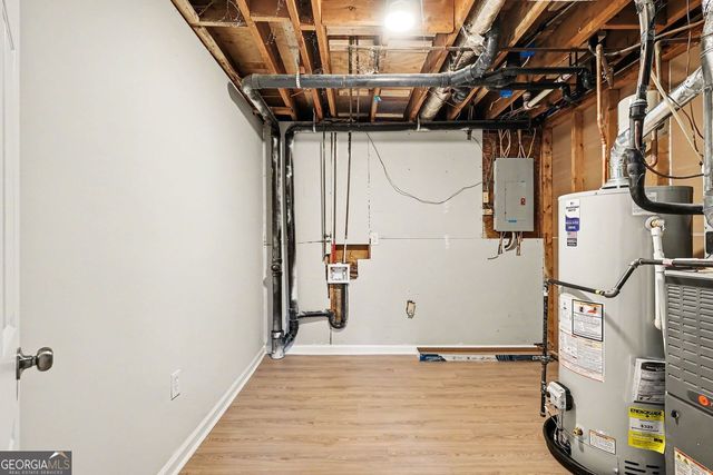 2546 Candler Woods Drive, Decatur, GA 30032