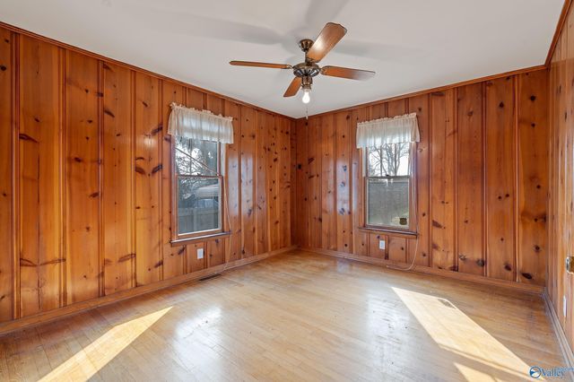 2909 6th Avenue Sw SW, Huntsville, AL 35805