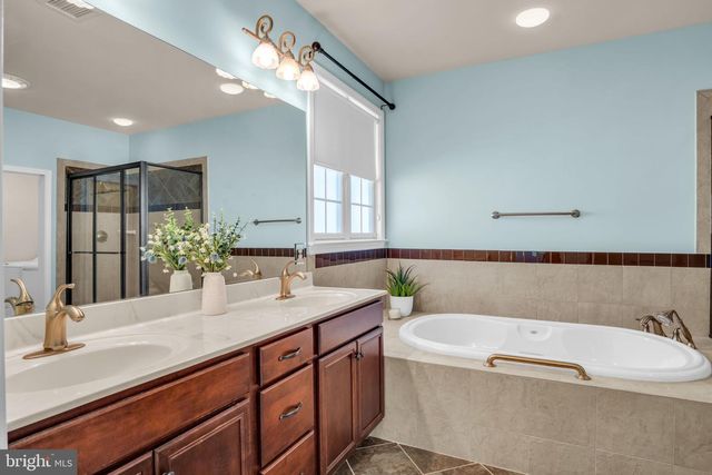 299 FOUNDERS WAY, Mechanicsburg, PA 17050