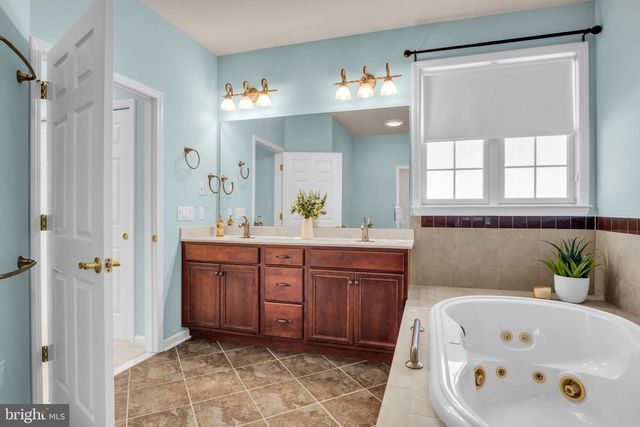 299 FOUNDERS WAY, Mechanicsburg, PA 17050