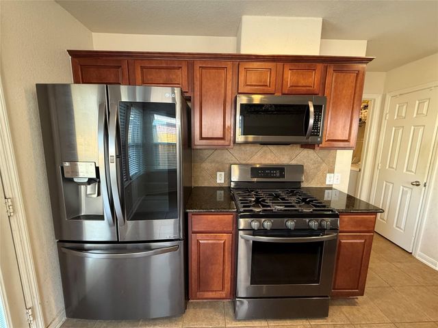 9410 Castlegap Drive, Spring, TX 77379