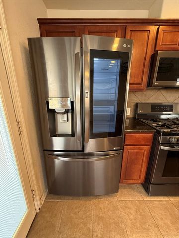 9410 Castlegap Drive, Spring, TX 77379