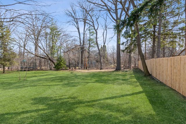 1297 Edgewood Road, Lake Forest, IL 60045