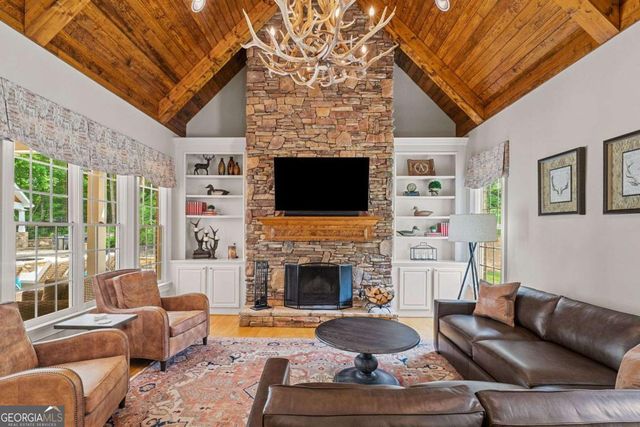 325 Edwards Brook Lane, Canton, GA 30115