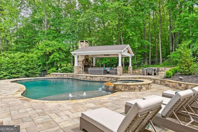 325 Edwards Brook Lane, Canton, GA 30115