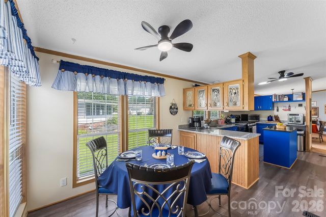 208 Red Birch Court, Hendersonville, NC 28739