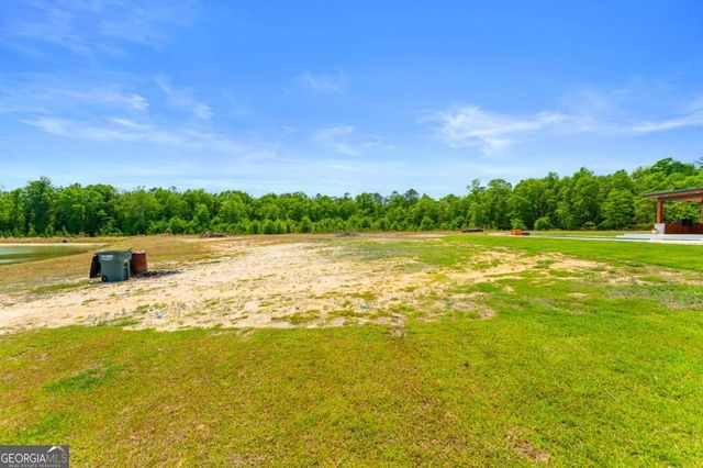 1457 Paris Avenue, Swainsboro, GA 30401