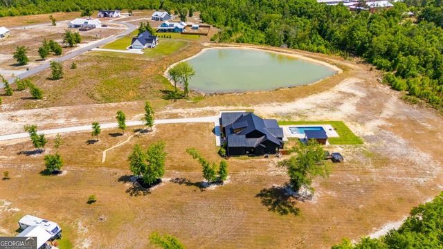 1457 Paris Avenue, Swainsboro, GA 30401