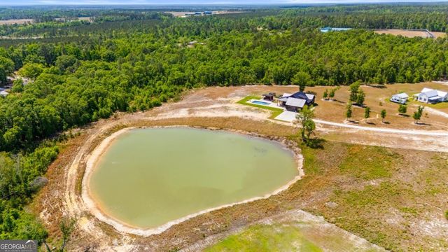 1457 Paris Avenue, Swainsboro, GA 30401