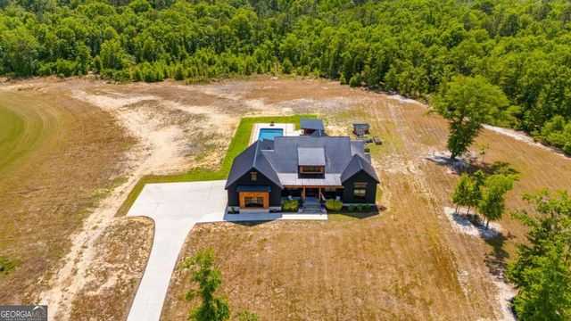 1457 Paris Avenue, Swainsboro, GA 30401