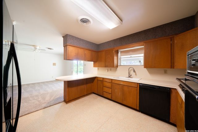 6614 Moss Oak, San Antonio, TX 78229