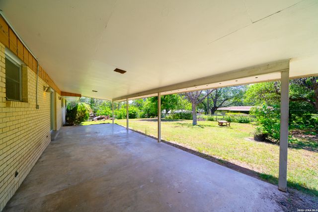 6614 Moss Oak, San Antonio, TX 78229