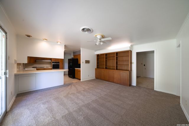 6614 Moss Oak, San Antonio, TX 78229
