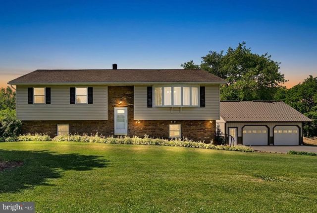 722 CANAL RD, Womelsdorf, PA 19567