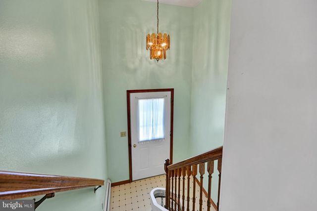 722 CANAL RD, Womelsdorf, PA 19567