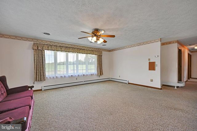 722 CANAL RD, Womelsdorf, PA 19567