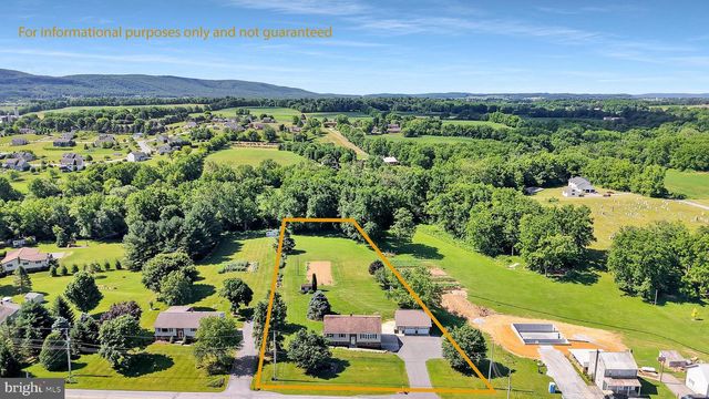 722 CANAL RD, Womelsdorf, PA 19567