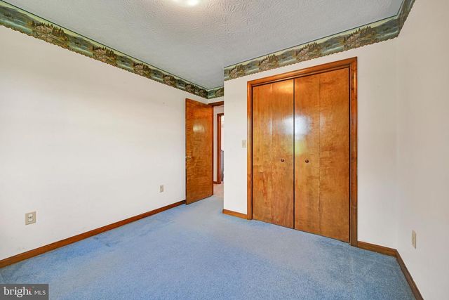 722 CANAL RD, Womelsdorf, PA 19567