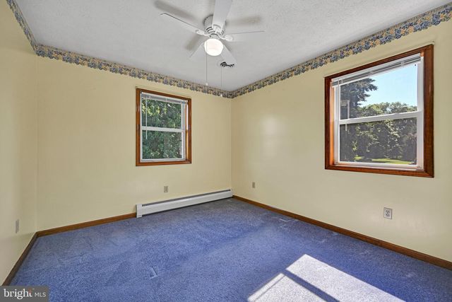722 CANAL RD, Womelsdorf, PA 19567