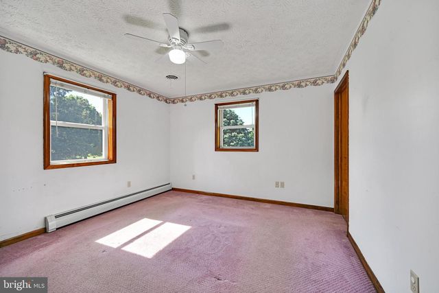 722 CANAL RD, Womelsdorf, PA 19567