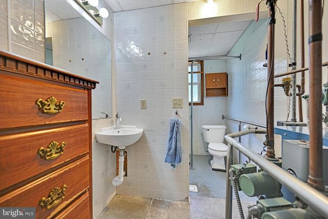 722 CANAL RD, Womelsdorf, PA 19567