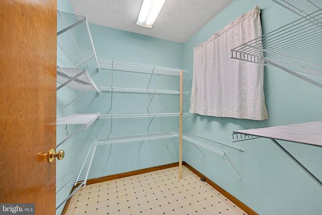 722 CANAL RD, Womelsdorf, PA 19567