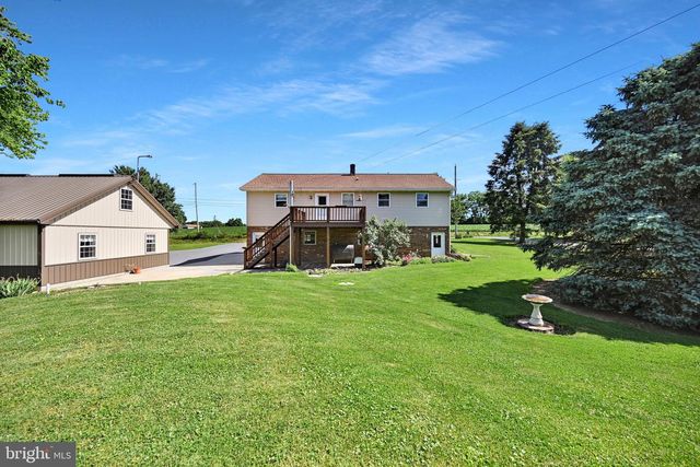 722 CANAL RD, Womelsdorf, PA 19567