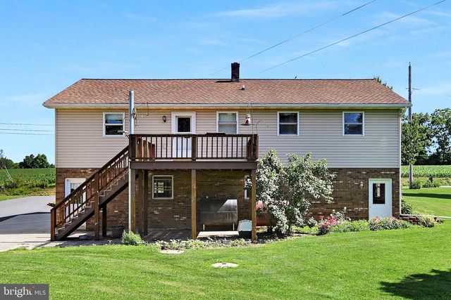 722 CANAL RD, Womelsdorf, PA 19567