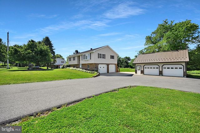 722 CANAL RD, Womelsdorf, PA 19567