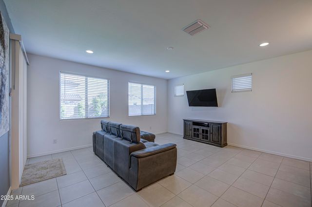 5621 W CHUCK BOX Road, Laveen, AZ 85339