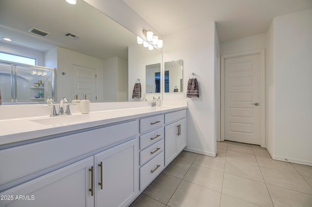 5621 W CHUCK BOX Road, Laveen, AZ 85339