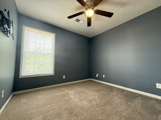 3641 S Jot Dr, Clarksville, TN 37040