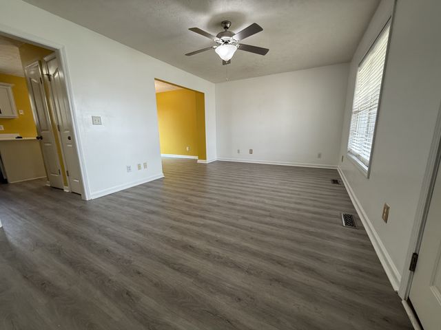 3641 S Jot Dr, Clarksville, TN 37040