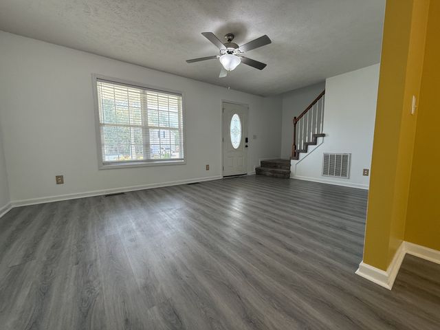3641 S Jot Dr, Clarksville, TN 37040