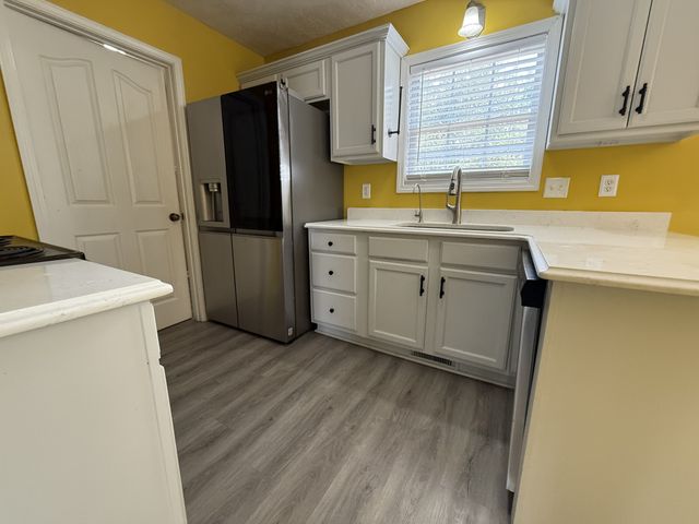3641 S Jot Dr, Clarksville, TN 37040