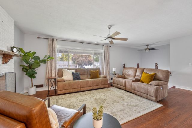 3301 Thurber Road, Brooklyn Center, MN 55429