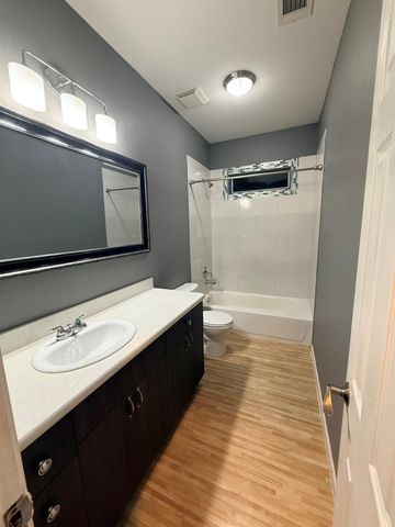 7813 Canal Street, Houston, TX 77012