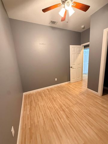 7813 Canal Street, Houston, TX 77012